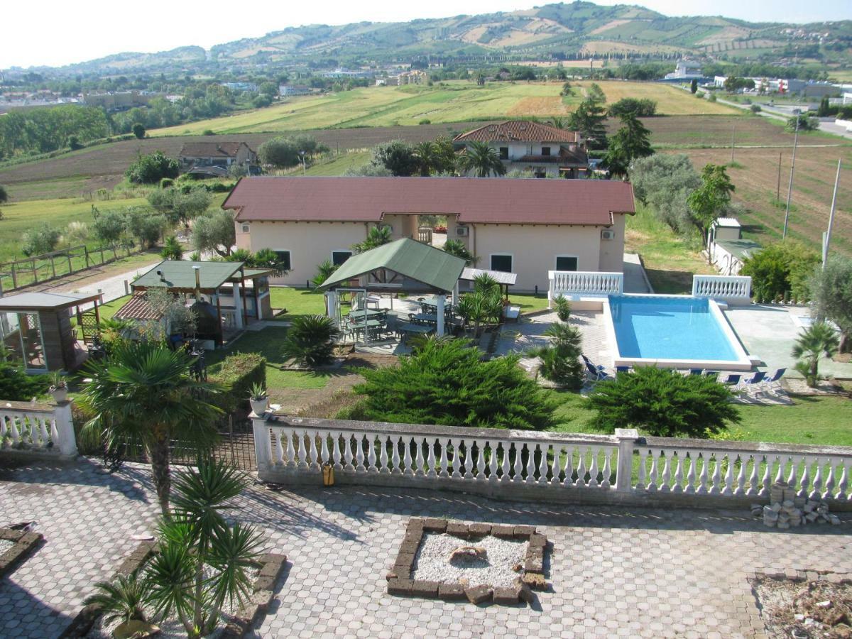 Residence Il Villaggio Del Re Corropoli エクステリア 写真